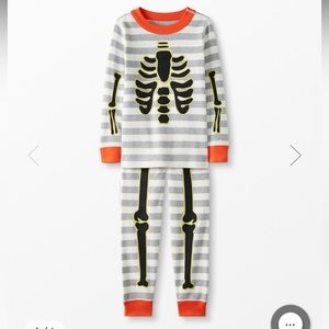 Hannah Andersson Skeleton PJ’s. Excellent condition. SZ 140/10.